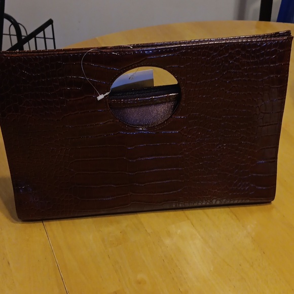 Dillard's Handbags - LOW START Exclusely Made for Dillard's Hand Bag 👜 NWT